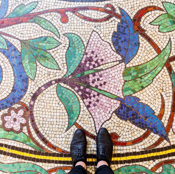 Historické mozaiky a ornamentální dlaždice Paříž